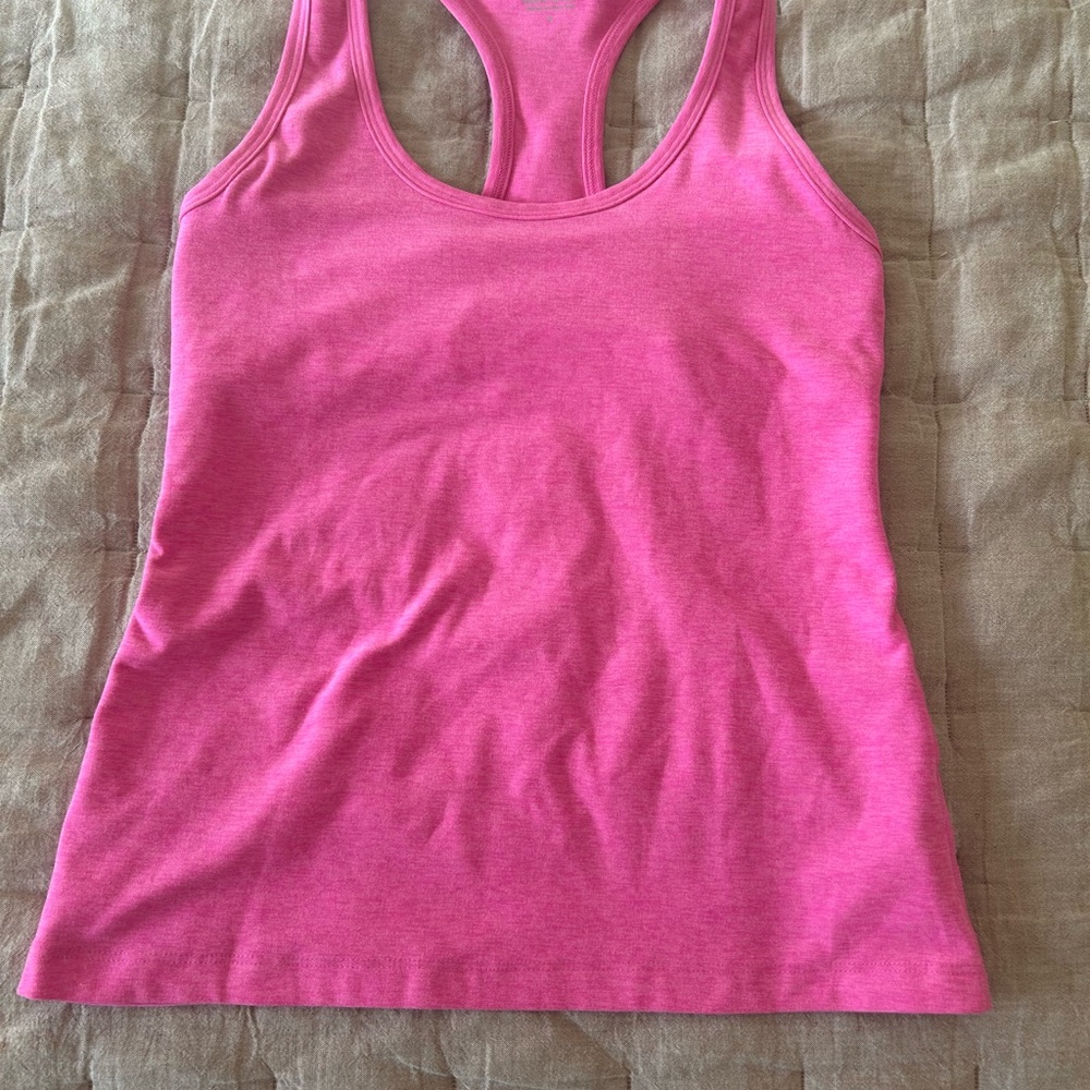 Beyond Yoga pink racerback tank top size small